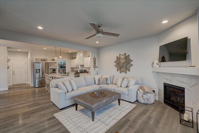 2801 Frisee Drive, Fitchburg, WI 53711