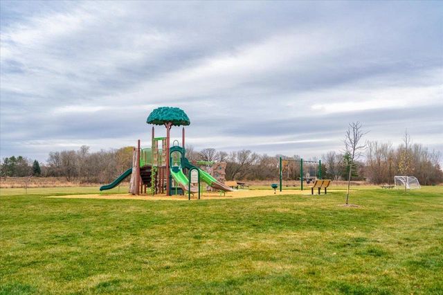 2801 Frisee Drive, Fitchburg, WI 53711