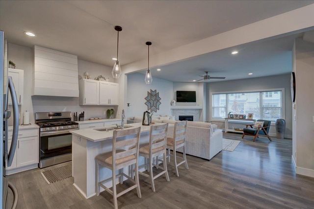 2801 Frisee Drive, Fitchburg, WI 53711