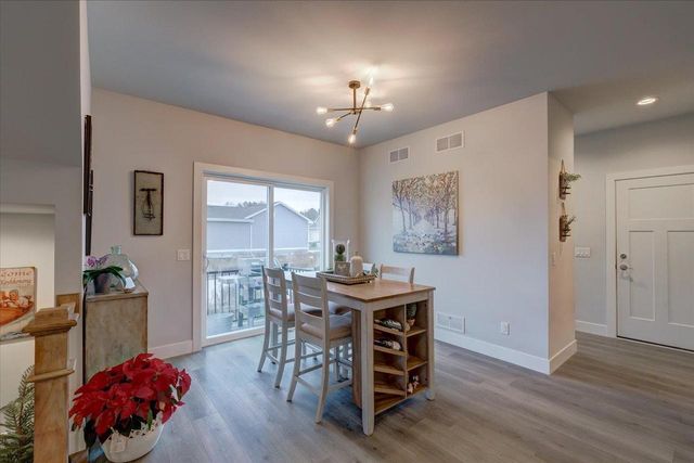 2801 Frisee Drive, Fitchburg, WI 53711