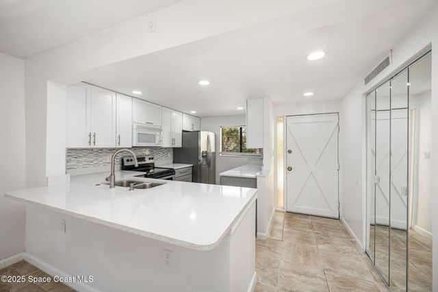 1611 Minutemen Causeway 208a-P, Cocoa Beach, FL 32931