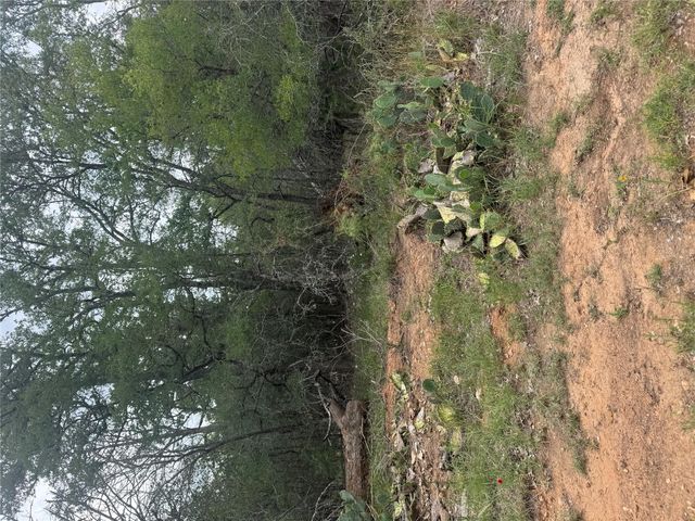 108 Howi LN, Bastrop, TX 78602