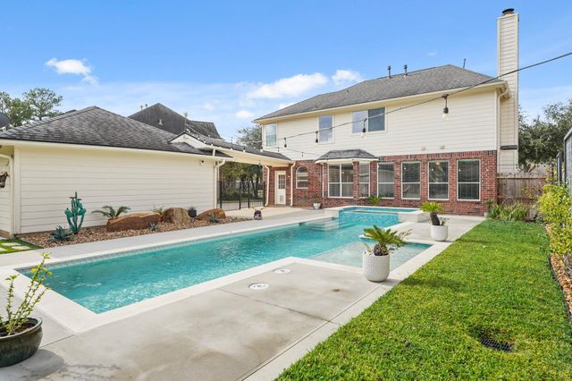 18910 Rustling Ridge Lane, Tomball, TX 77377