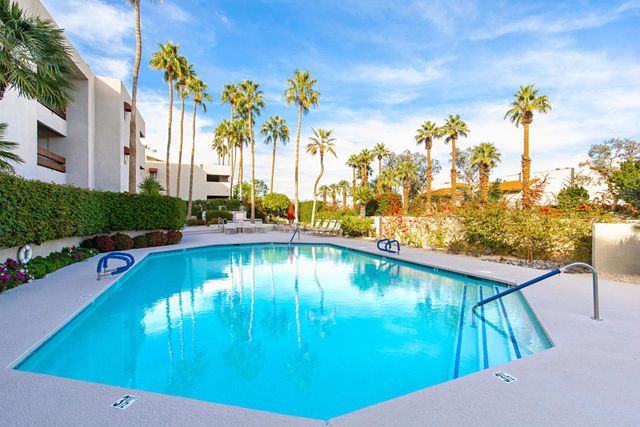 255 S Avenida Caballeros 111, Palm Springs, CA 92262