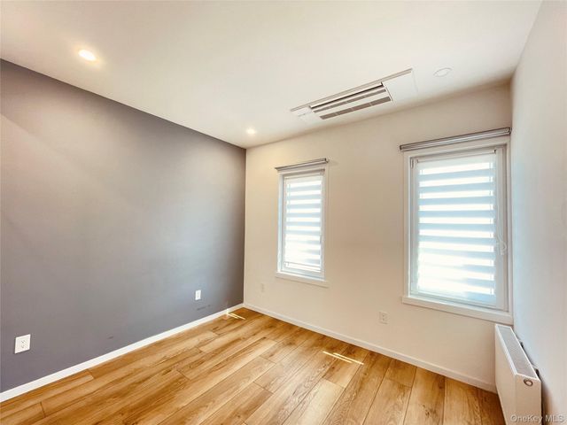 7153 69th Place, Glendale, NY 11385