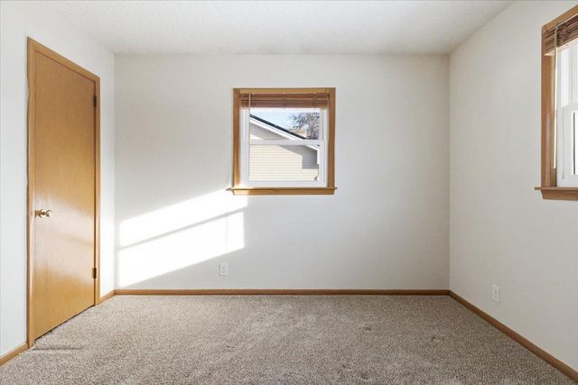 4500 Woodbine Lane N, Brooklyn Center, MN 55429