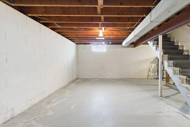 4500 Woodbine Lane N, Brooklyn Center, MN 55429