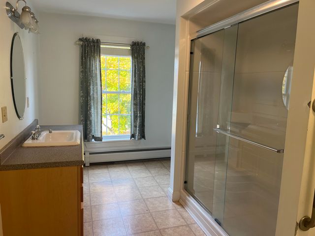 68 Passumpsic Avenue, Hartford, VT 05088