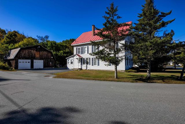 68 Passumpsic Avenue, Hartford, VT 05088