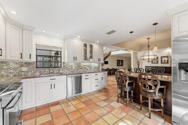 39 Estate Drive, Boynton Beach, FL 33436