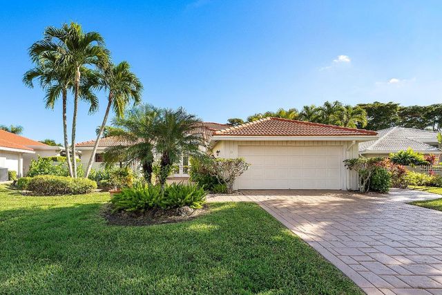 39 Estate Drive, Boynton Beach, FL 33436