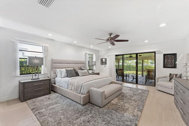 39 Estate Drive, Boynton Beach, FL 33436