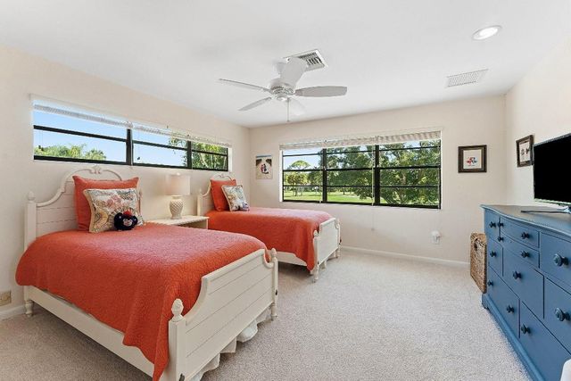 39 Estate Drive, Boynton Beach, FL 33436