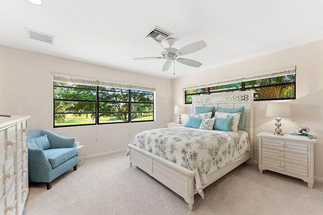 39 Estate Drive, Boynton Beach, FL 33436