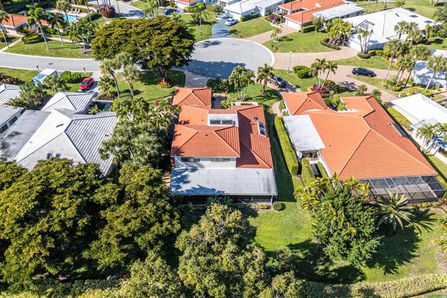 39 Estate Drive, Boynton Beach, FL 33436