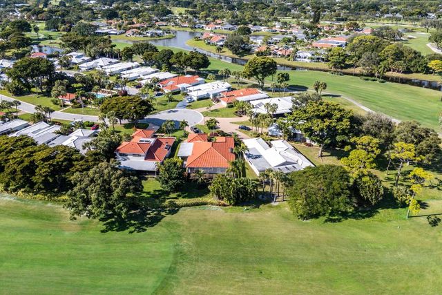 39 Estate Drive, Boynton Beach, FL 33436