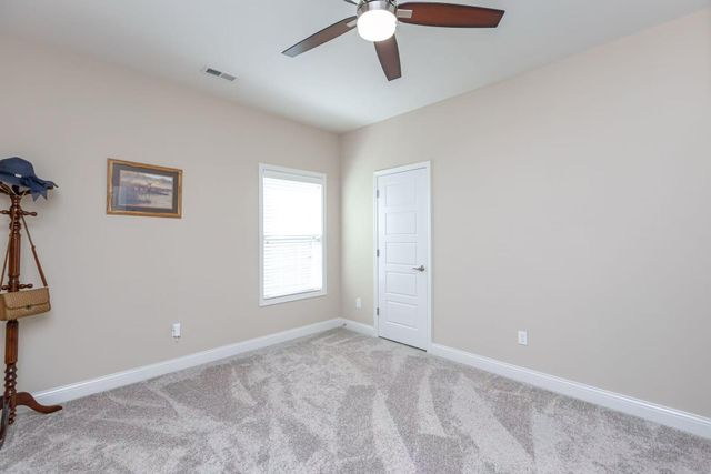 2708 Sandersville Road, Lexington, KY 40511