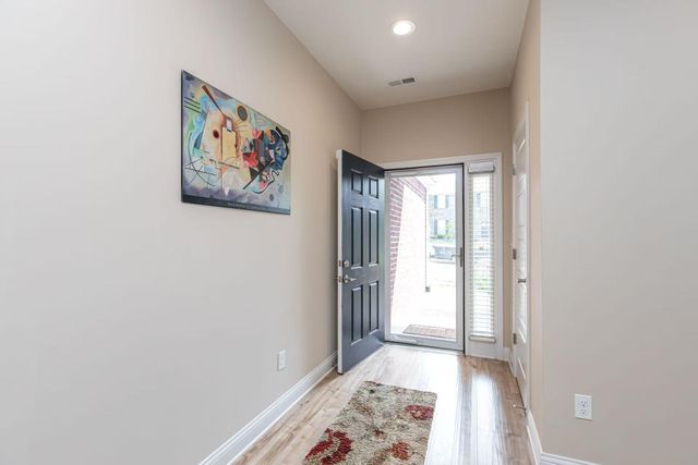 2708 Sandersville Road, Lexington, KY 40511