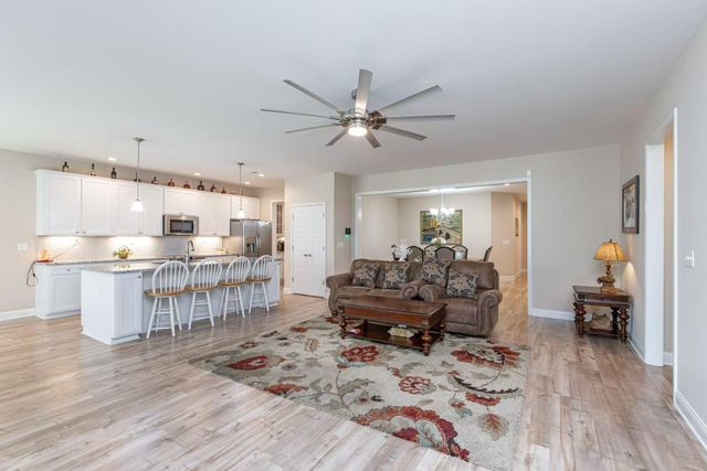 2708 Sandersville Road, Lexington, KY 40511
