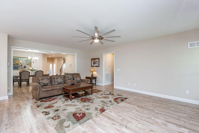 2708 Sandersville Road, Lexington, KY 40511