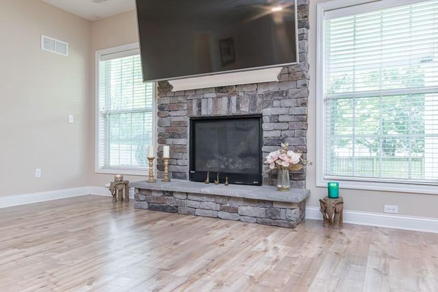 2708 Sandersville Road, Lexington, KY 40511