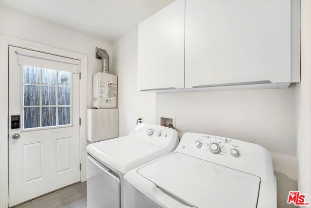6145 Carlos Avenue, Los Angeles, CA 90028