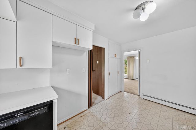 30621 Balewood Street, Southfield, MI 48076