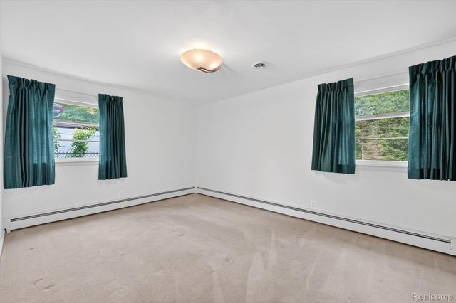 30621 Balewood Street, Southfield, MI 48076