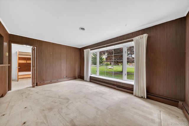 30621 Balewood Street, Southfield, MI 48076