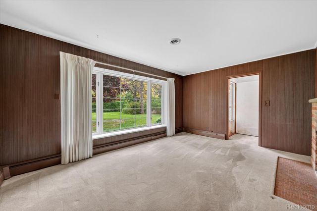 30621 Balewood Street, Southfield, MI 48076