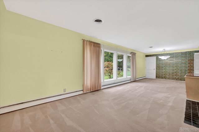 30621 Balewood Street, Southfield, MI 48076