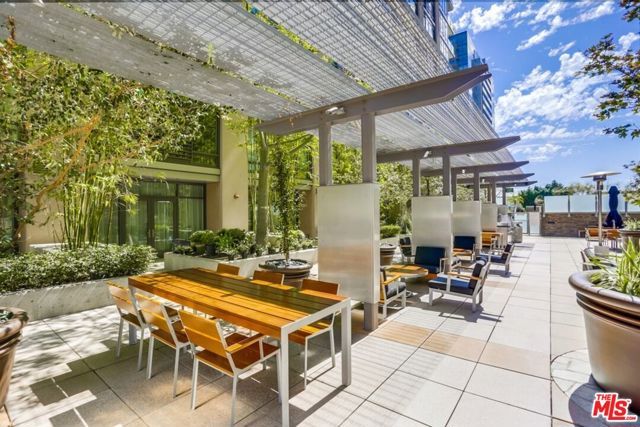 1111 S Grand Avenue 819, Los Angeles, CA 90015