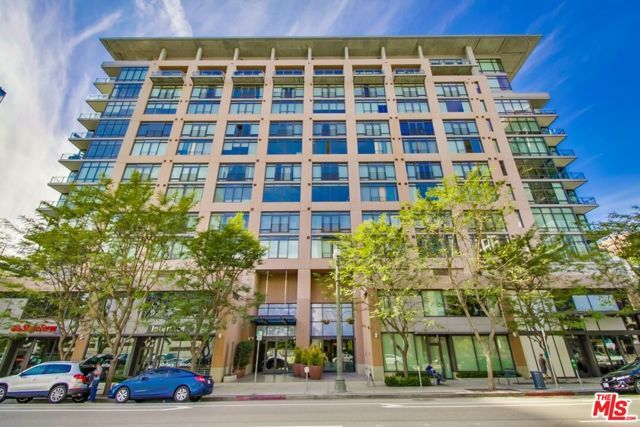 1111 S Grand Avenue 819, Los Angeles, CA 90015