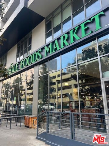 1111 S Grand Avenue 819, Los Angeles, CA 90015
