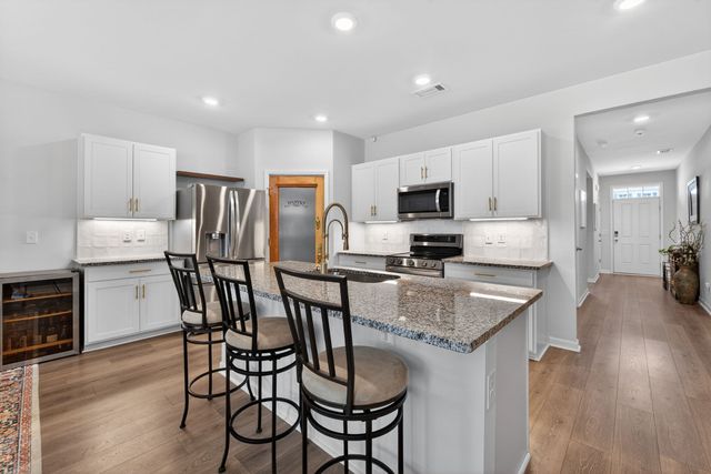 219 Addison Ave, Chapel Hill, TN 37034