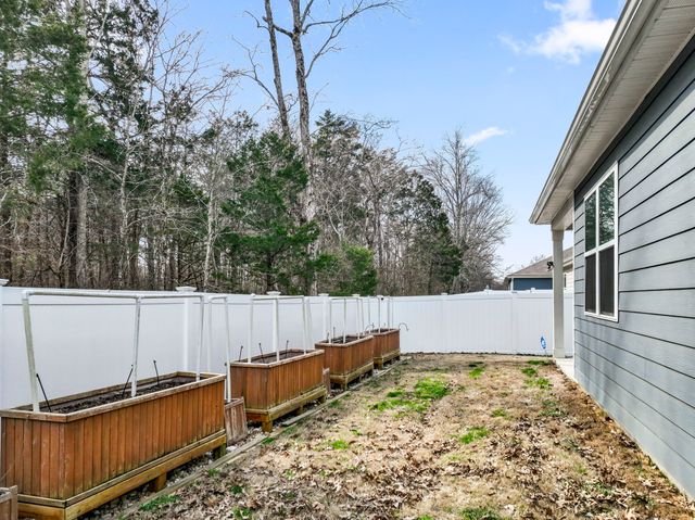 219 Addison Ave, Chapel Hill, TN 37034