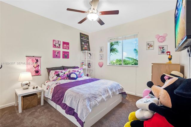 20615 SW 89th Ave, Cutler Bay, FL 33189