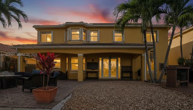 20615 SW 89th Ave, Cutler Bay, FL 33189