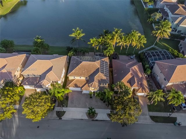 20615 SW 89th Ave, Cutler Bay, FL 33189