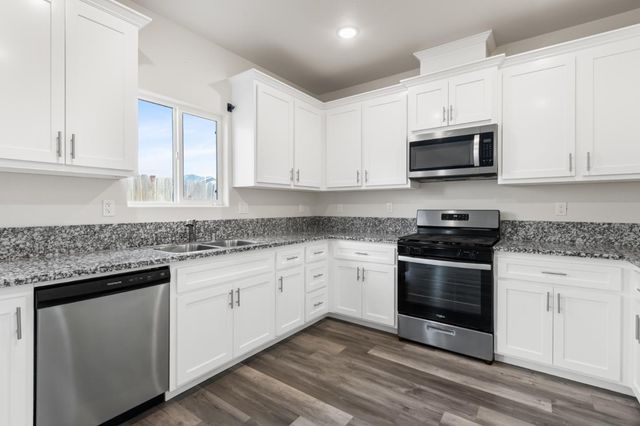 603 Cadiz Avenue, Merced, CA 95341