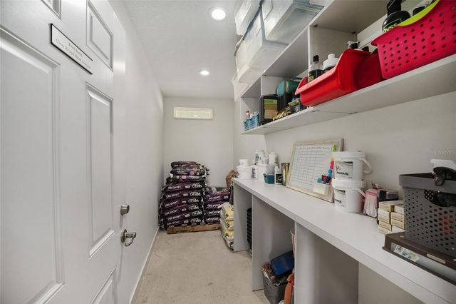 663 NW 80TH AVENUE, Ocala, FL 34482