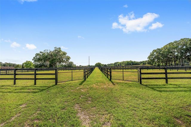 663 NW 80TH AVENUE, Ocala, FL 34482