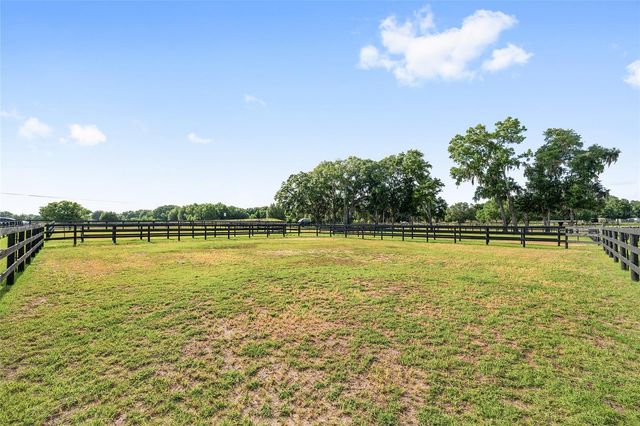 663 NW 80TH AVENUE, Ocala, FL 34482