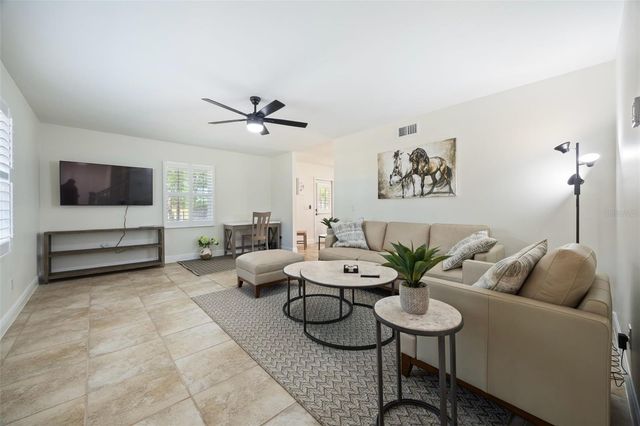 663 NW 80TH AVENUE, Ocala, FL 34482