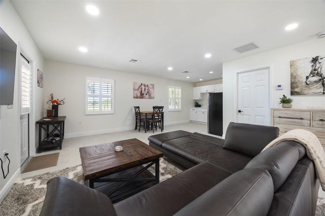 663 NW 80TH AVENUE, Ocala, FL 34482