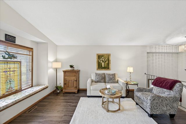 5627 Pompano Drive, Minnetonka, MN 55343