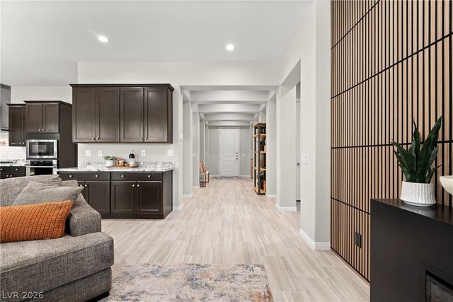 9095 Wing Shadow Circle, Las Vegas, NV 89129
