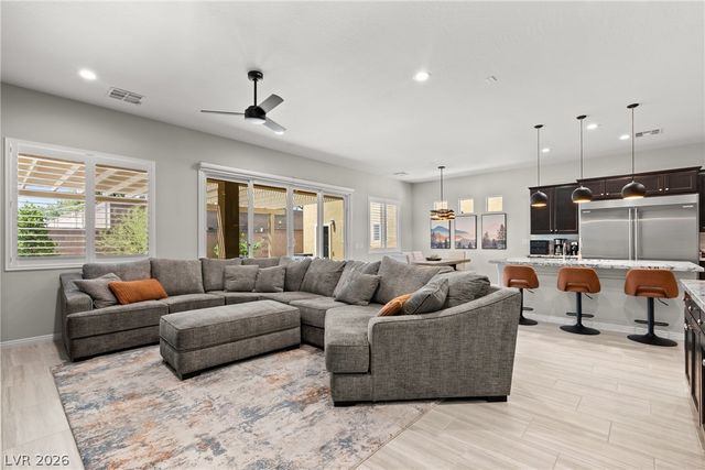 9095 Wing Shadow Circle, Las Vegas, NV 89129