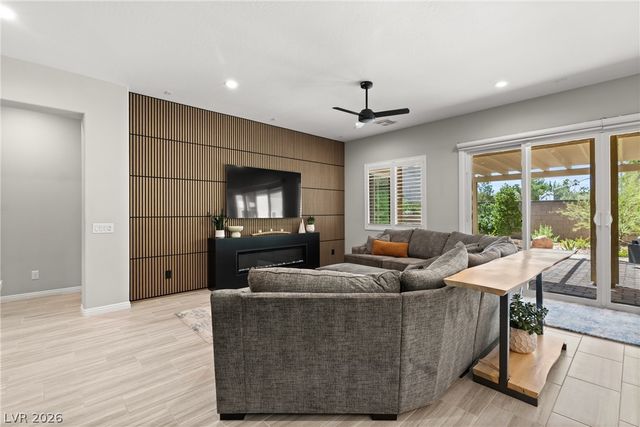 9095 Wing Shadow Circle, Las Vegas, NV 89129