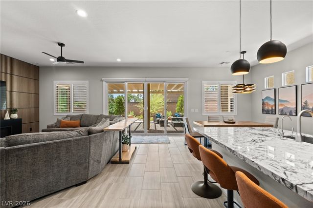 9095 Wing Shadow Circle, Las Vegas, NV 89129